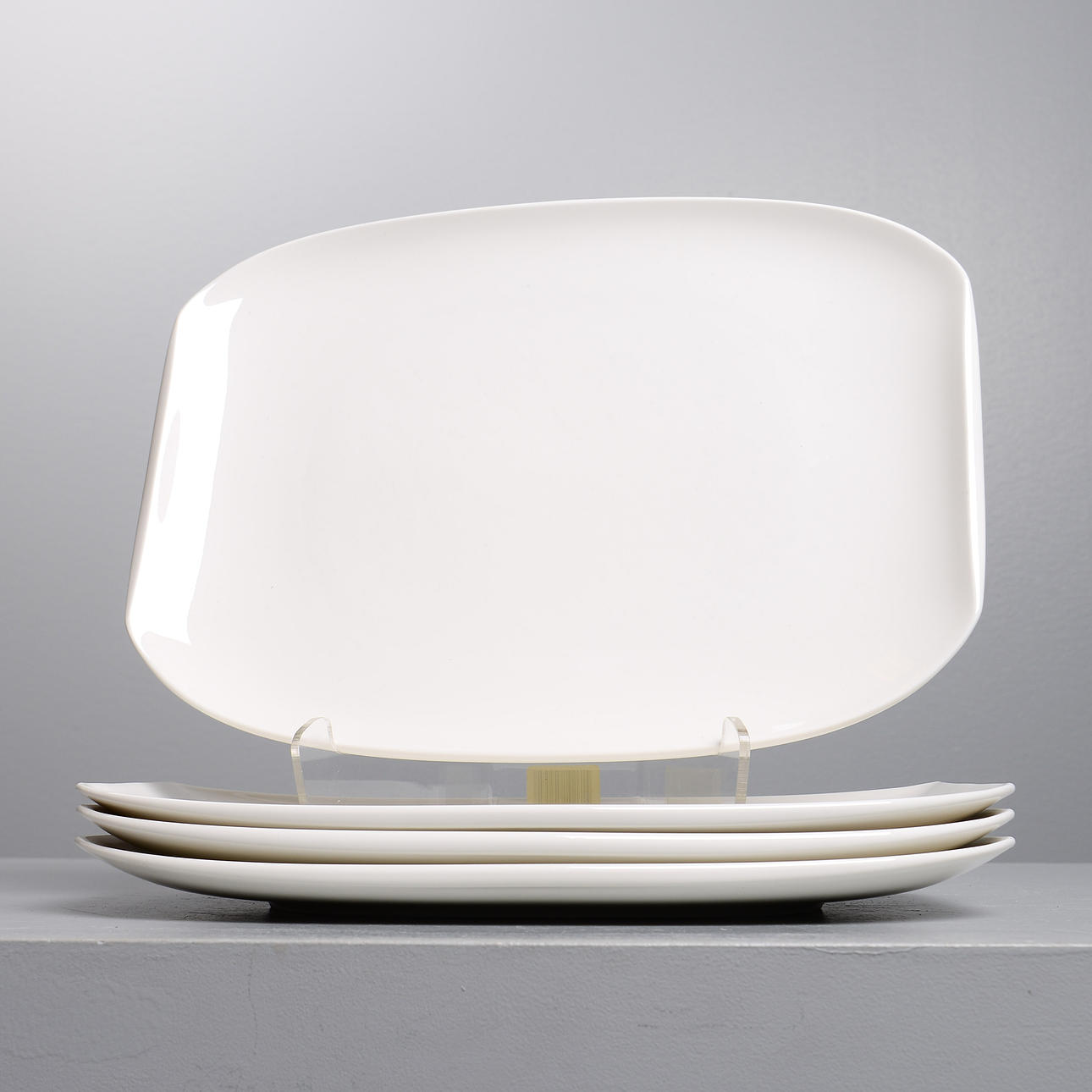 VILLEROY & BOCH, 4 gourmet plates, Germany.