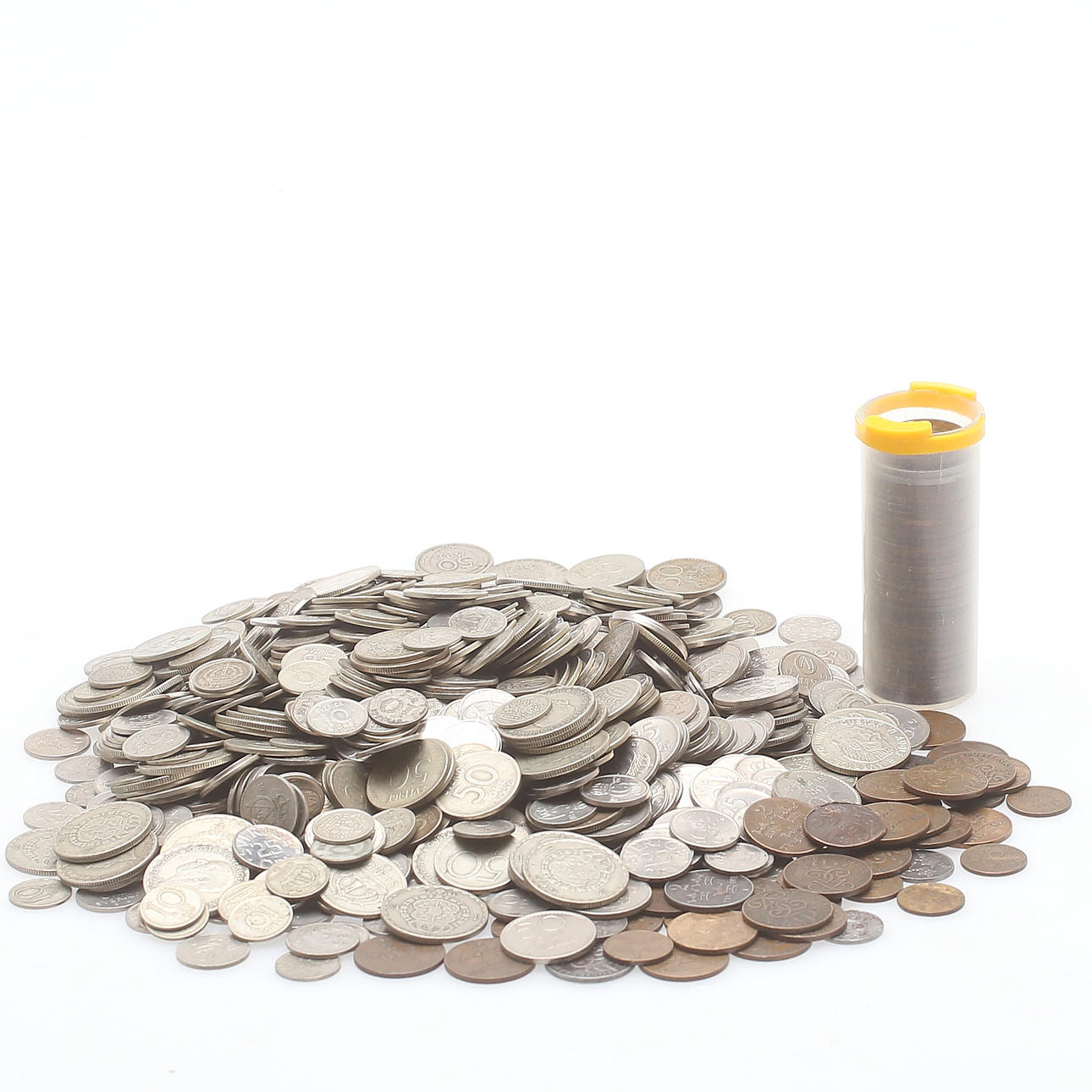 MYNT, 915 st, silver, brons, järn, koppar samt nickel, 18-1900-tal, silvermyntens vikt 1100,14 gram.