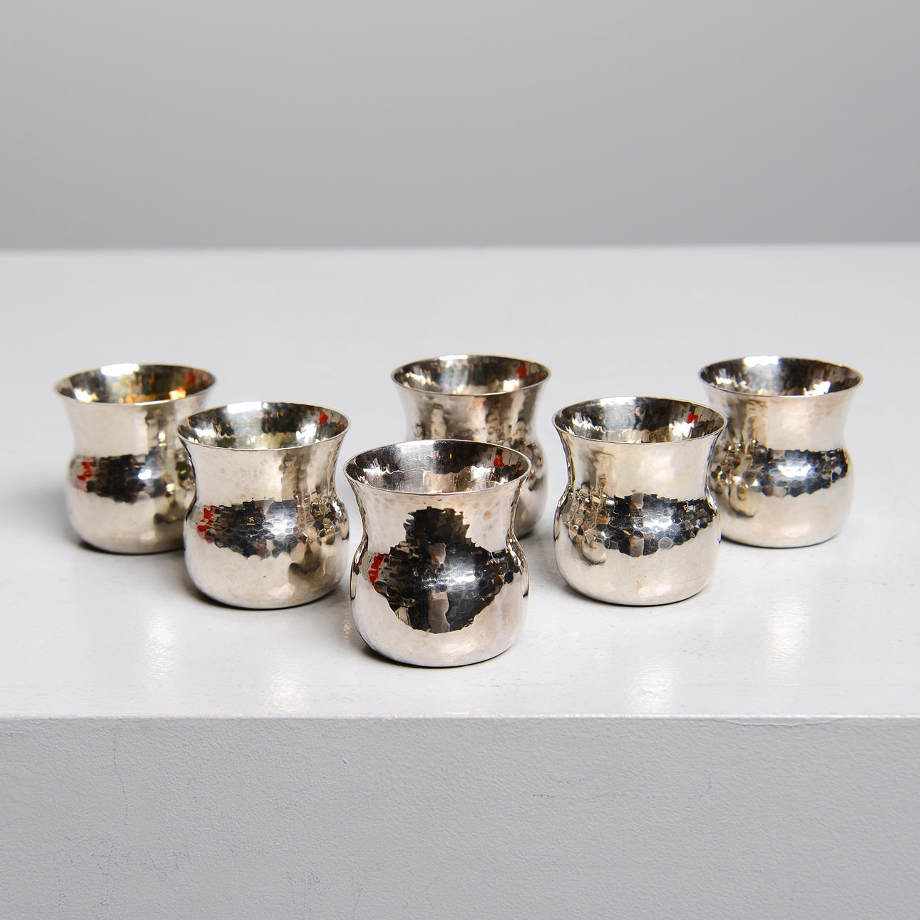 ERIC LÖFMAN. A set of 6 silver soup cups, KG Markströms Guldsmeds AB, Uppsala, 1978.