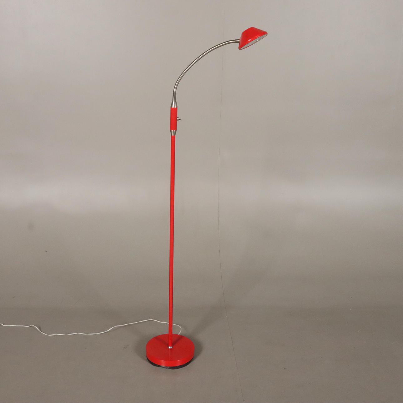 STEHLEUCHTE, Metall Markslöjd.