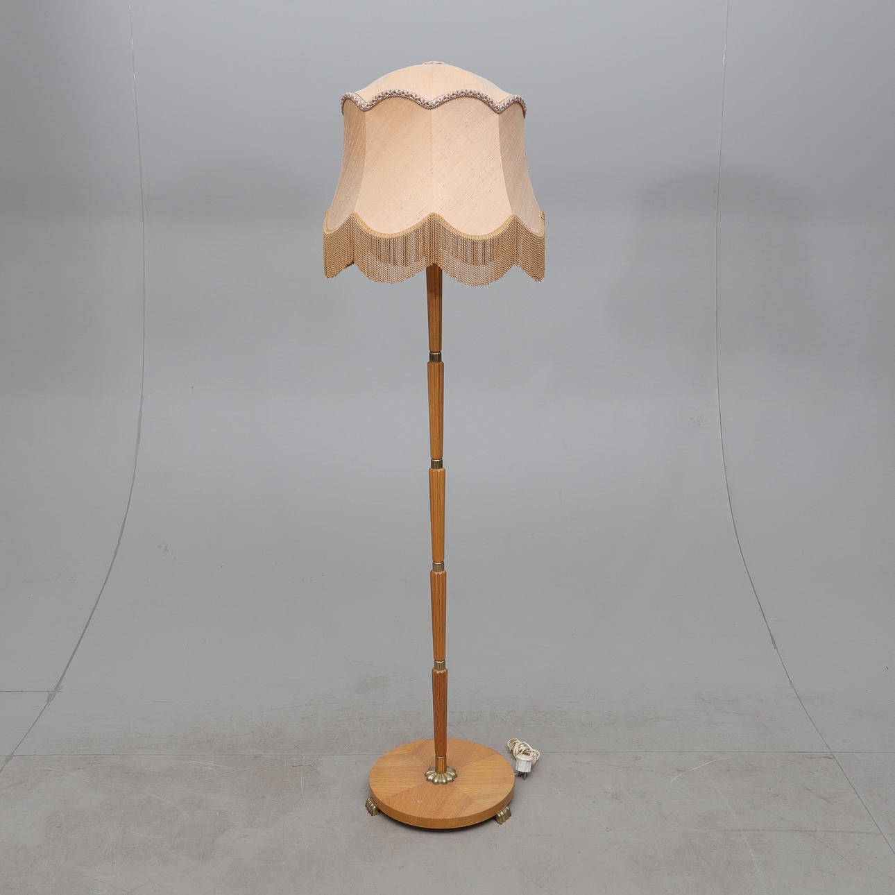 FLOOR LAMP, 1940's/50's.