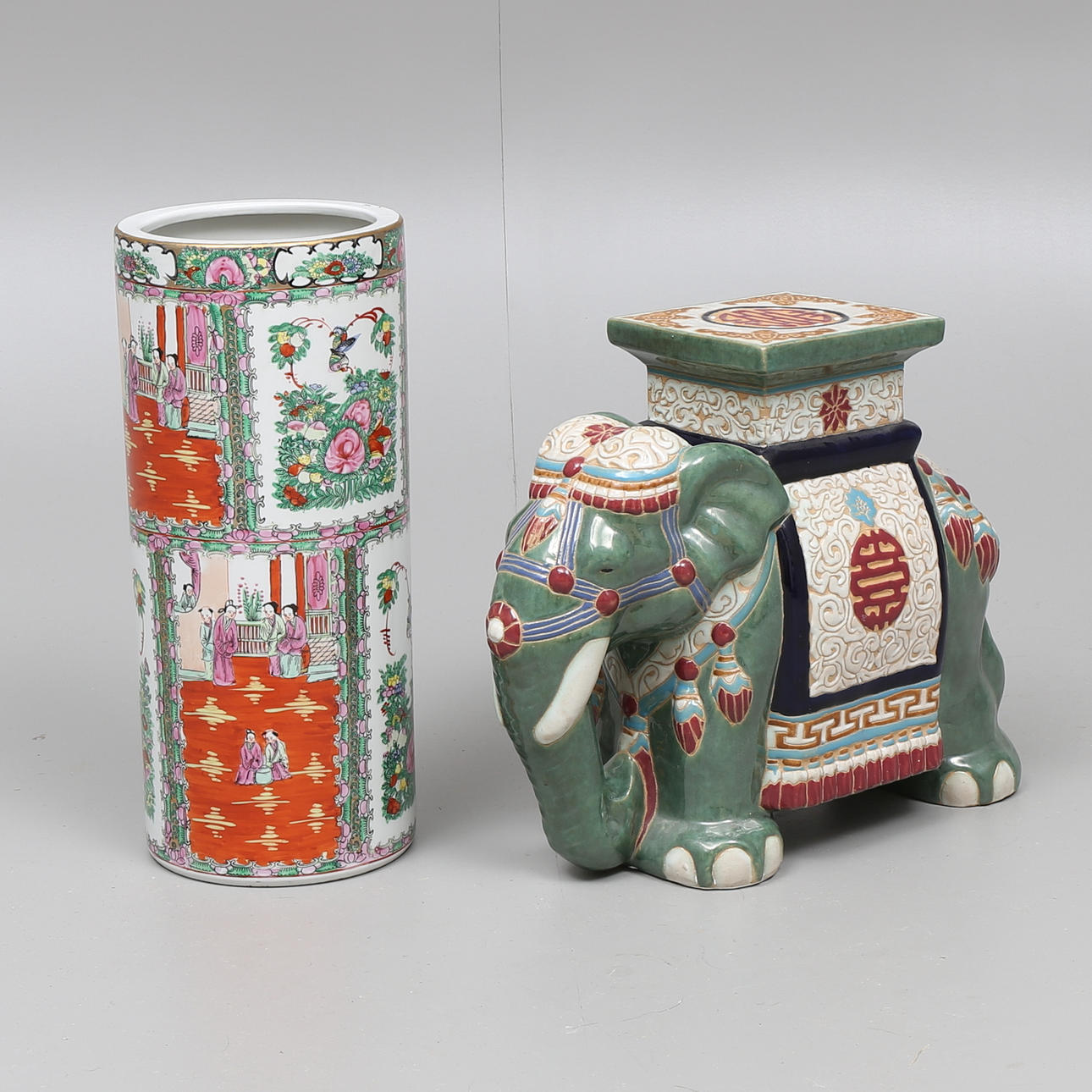 PARAPLYSTÄLL och PIEDESTAL, orientaliskt, 1900-tal.