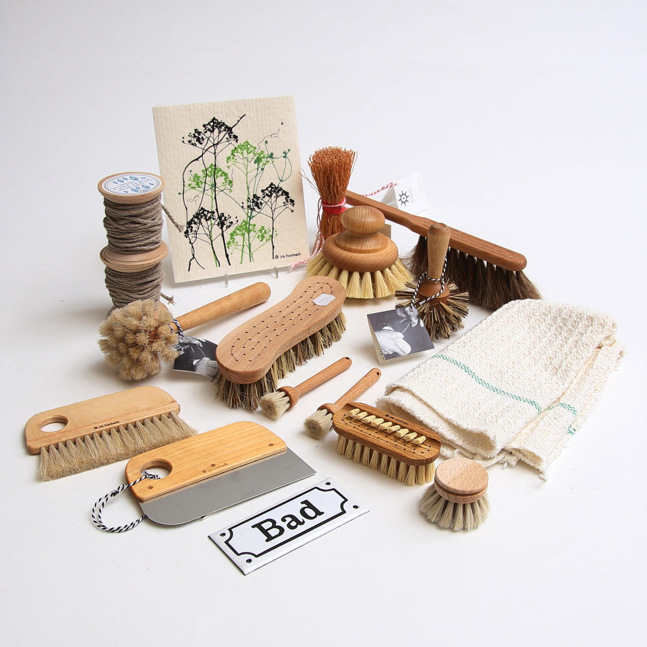 PINCELES, etc., en su mayoría Iris Crafts.