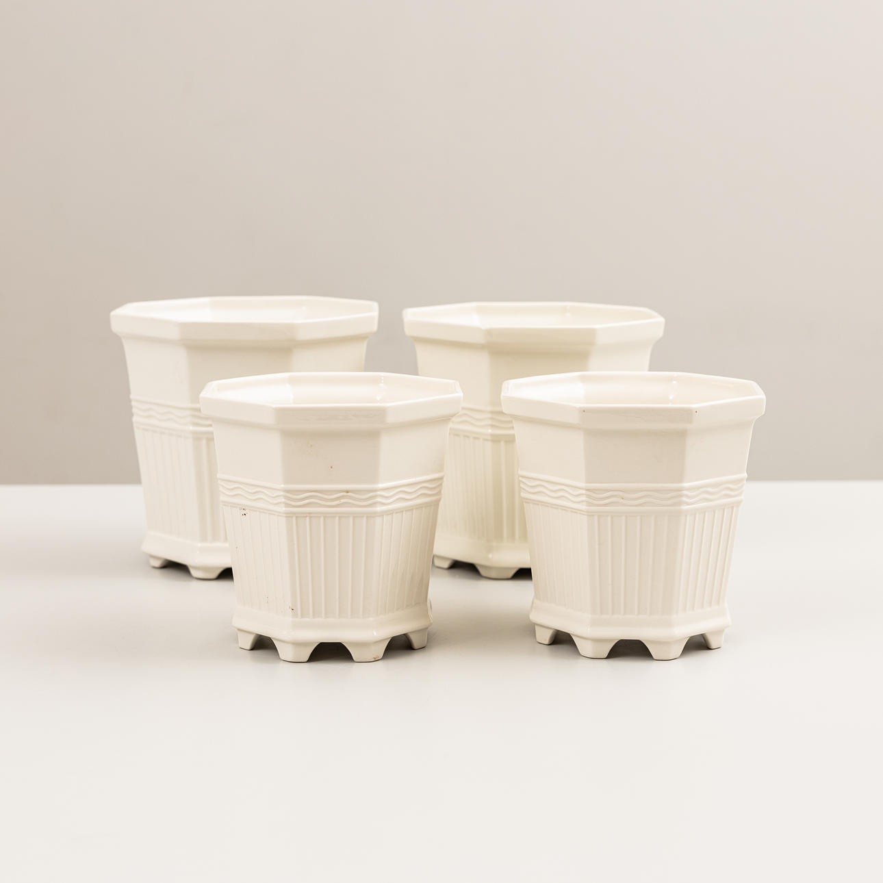 PRINS EUGEN. YTTERFODER, 4 pieces, vitroporcelain, no: 2 and no: 1, Gustavsberg och Rörstrand.