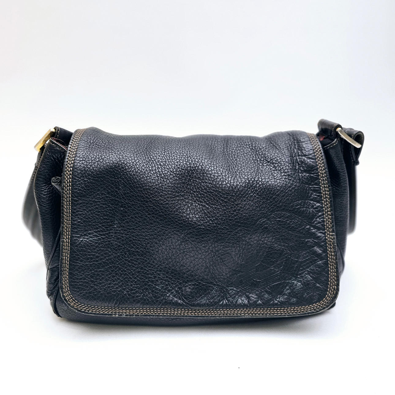 MESSENGER BAG. LOEWE. BLACK SKIN.