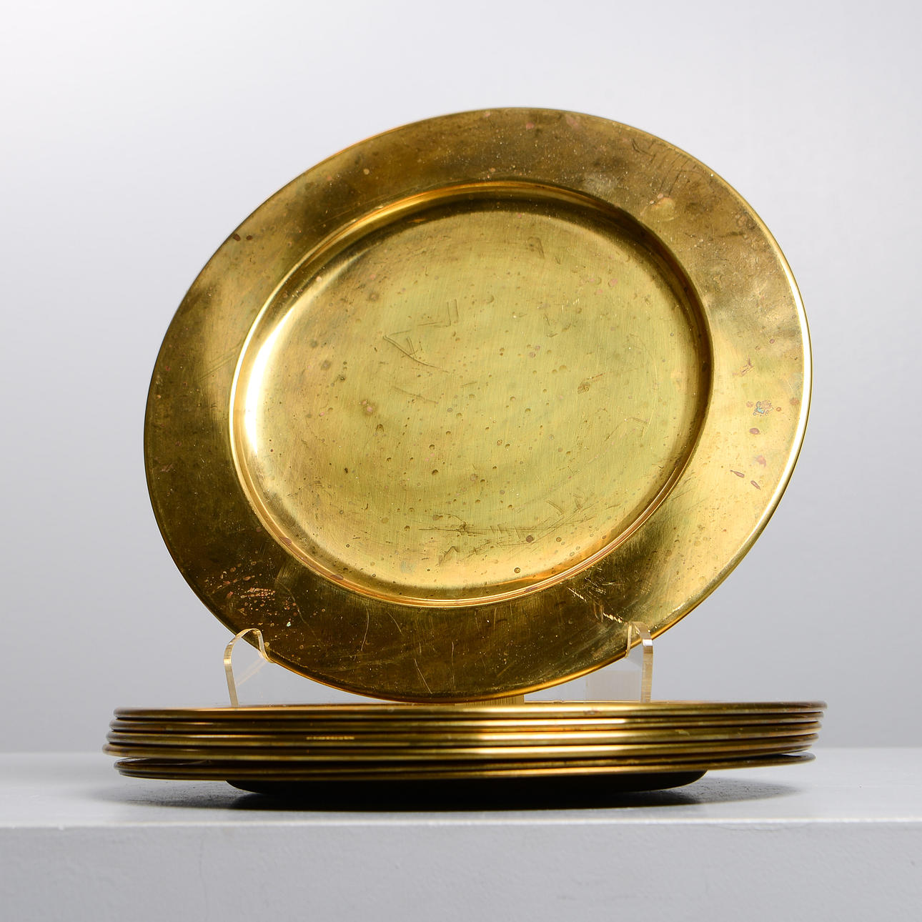 UNDERPLATES, 7 pcs, brass.