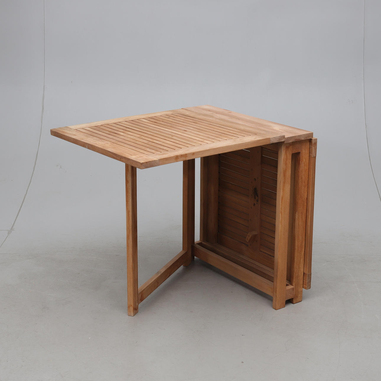PERCUSSION TABLE, Contemporary.