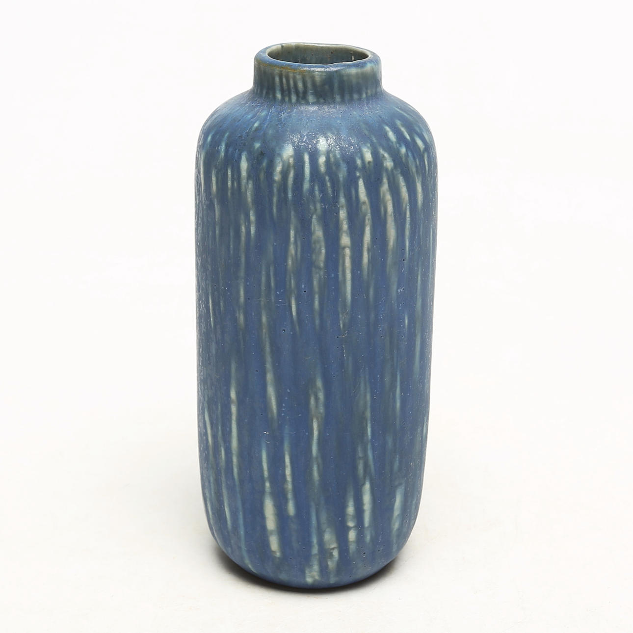 GUNNAR NYLUND. A ceramic vase, Rörstrand, signed.