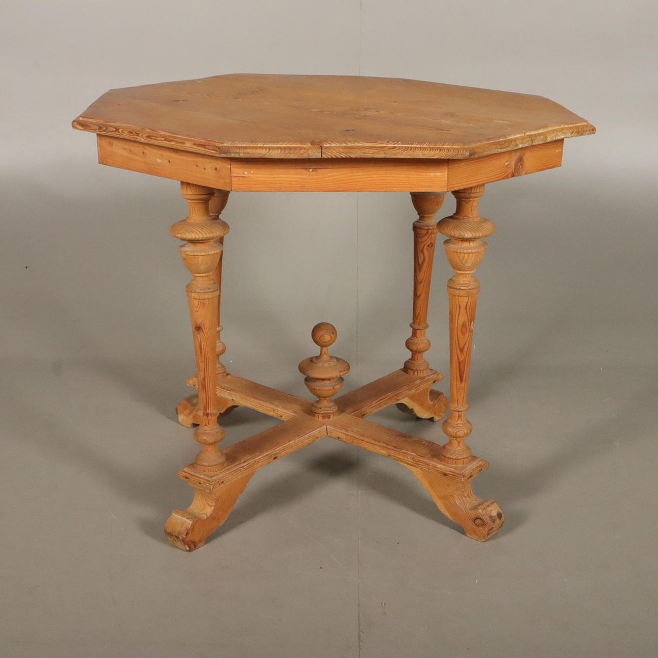 TABLE pine with connected legs.