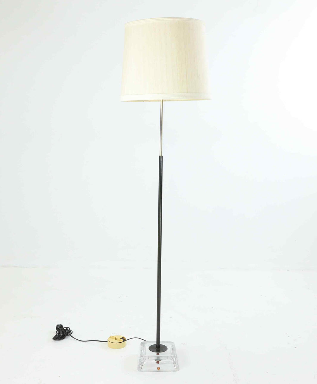 CARL FAGERLUND. A 1960s/70s floor lamp by Orrefors “RD 1380".