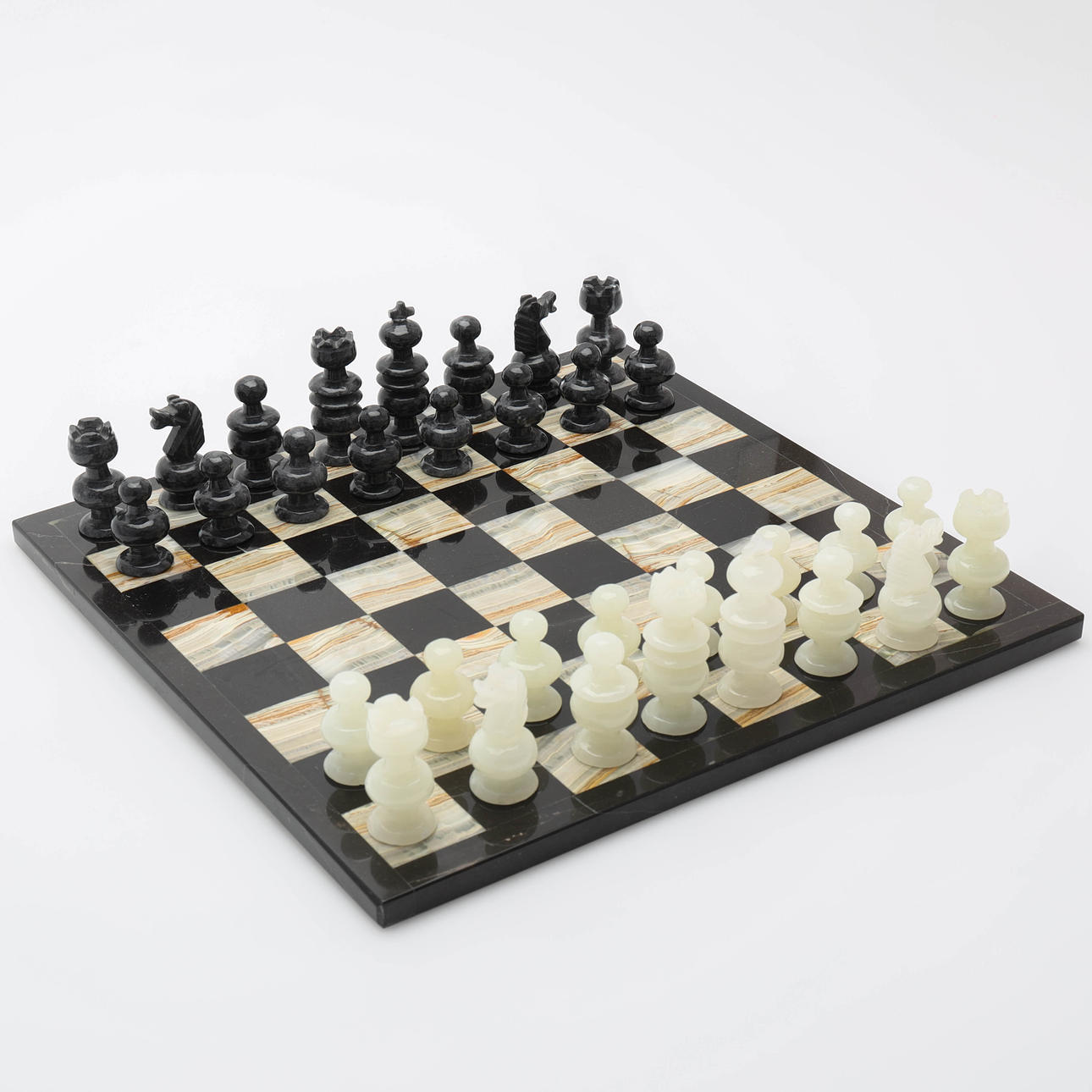 Juego de ajedrez, ónix y mármol.