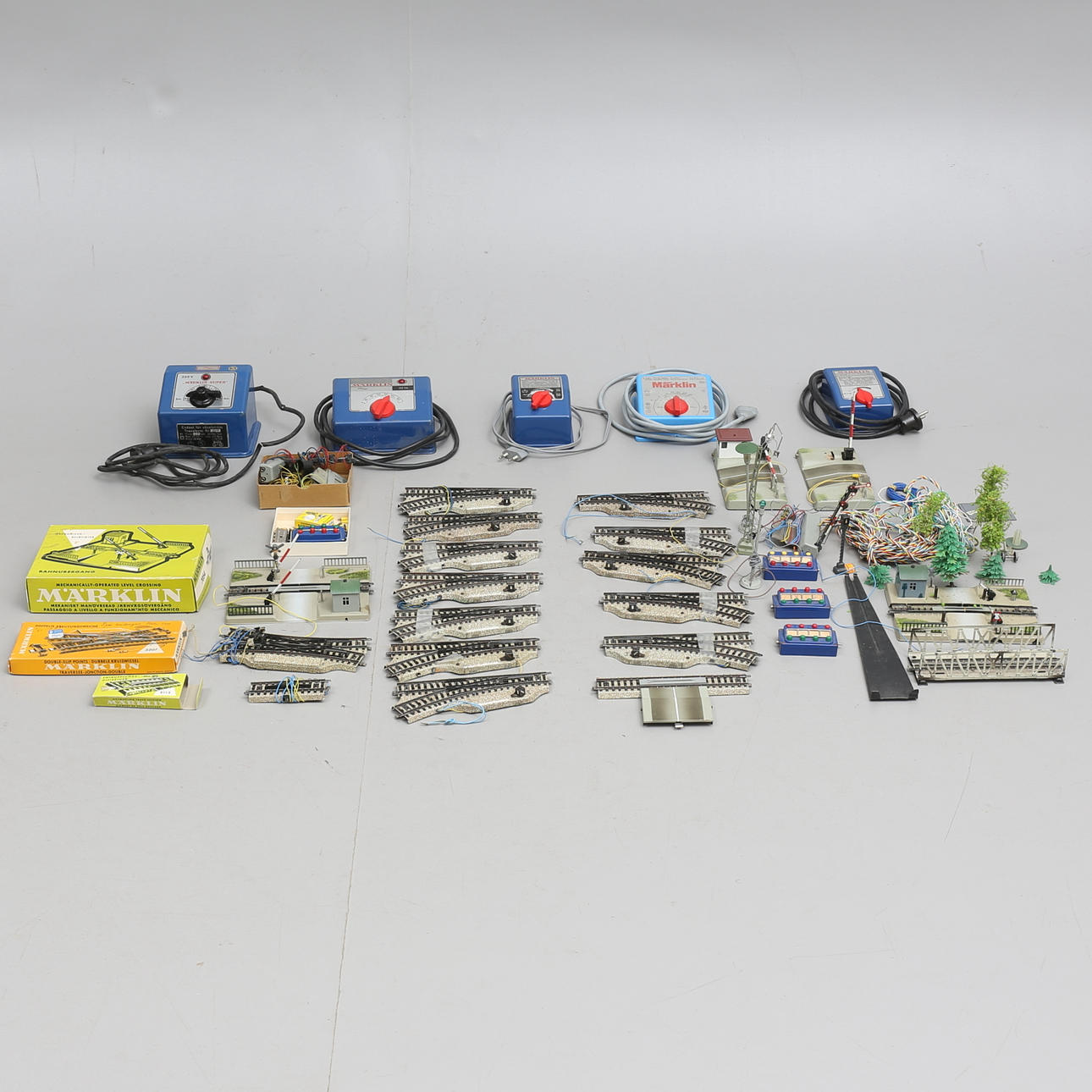 MODELLTÅGDELAR, parti, Märklin.