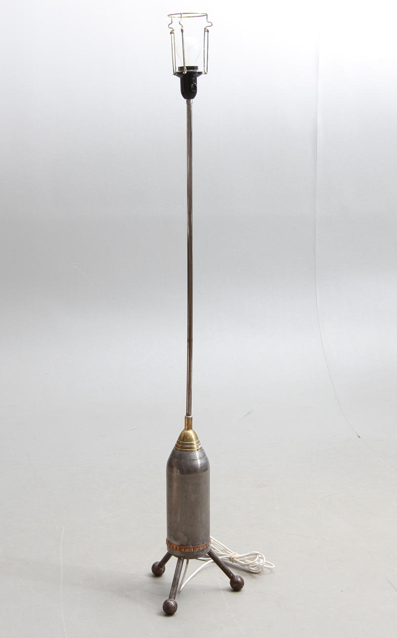 GOLVLAMPA, 1900-tal.