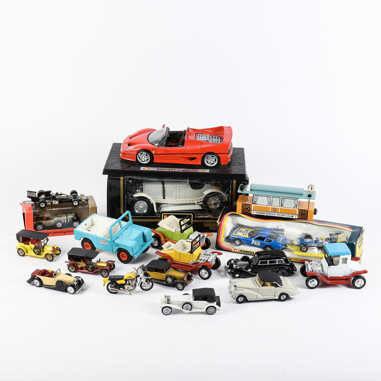 LEGETØJSBILER forskellige materialer.