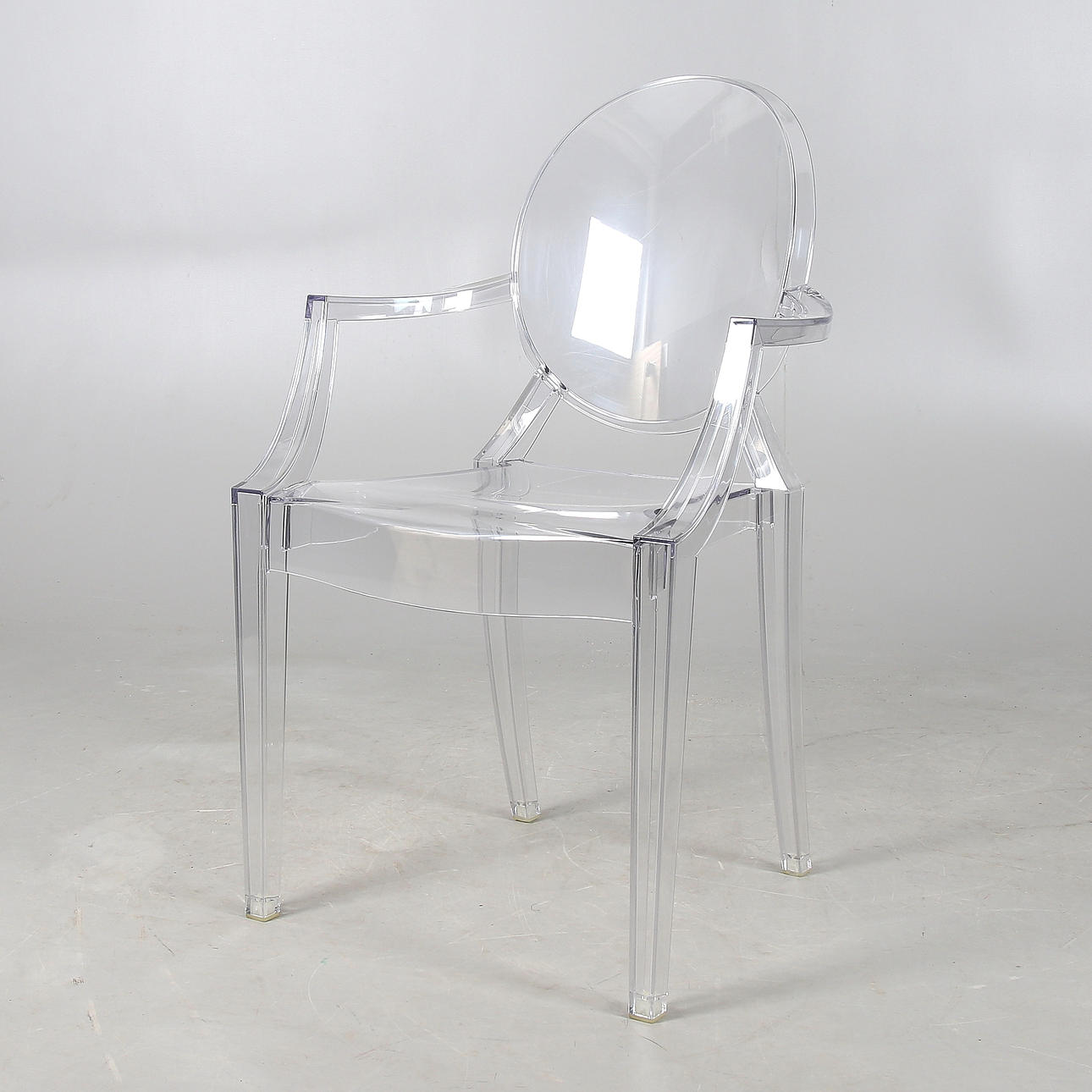 STOL, "Louis Ghost", Philippe Starck, Kartell.