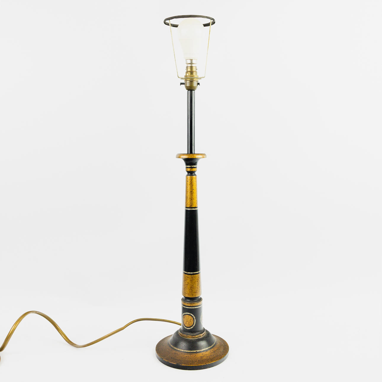 EINE NICHOLAS HASLAM TISCHLAMPE.