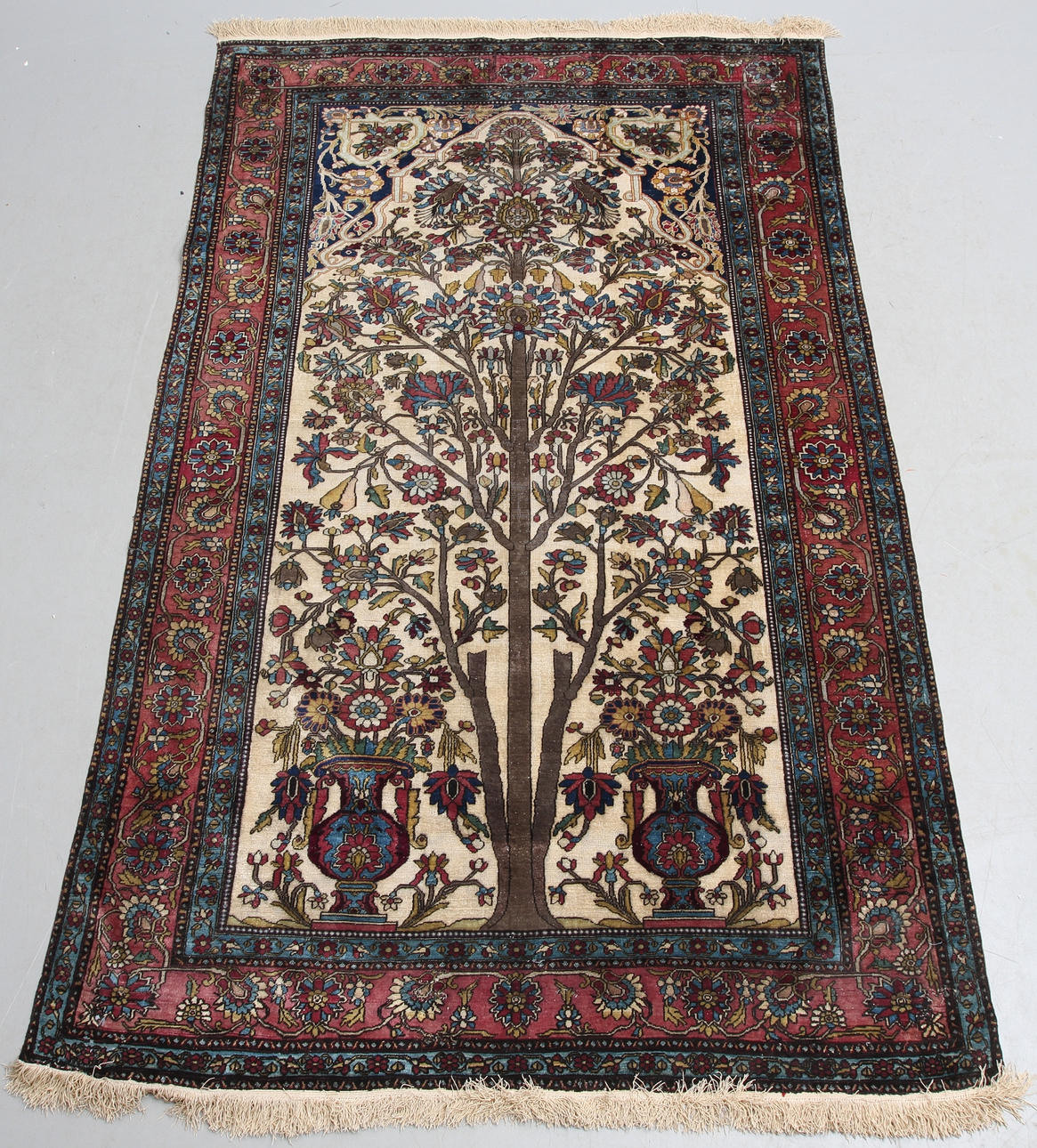 MATTA, orientalisk, silke, Keshan, antik, ca 206 x 128 cm.