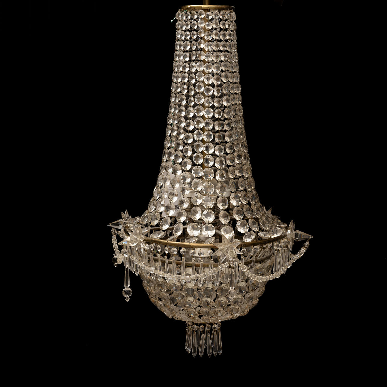 An Oscarian chandelier, circa 1900. Height approx. 85 cm.