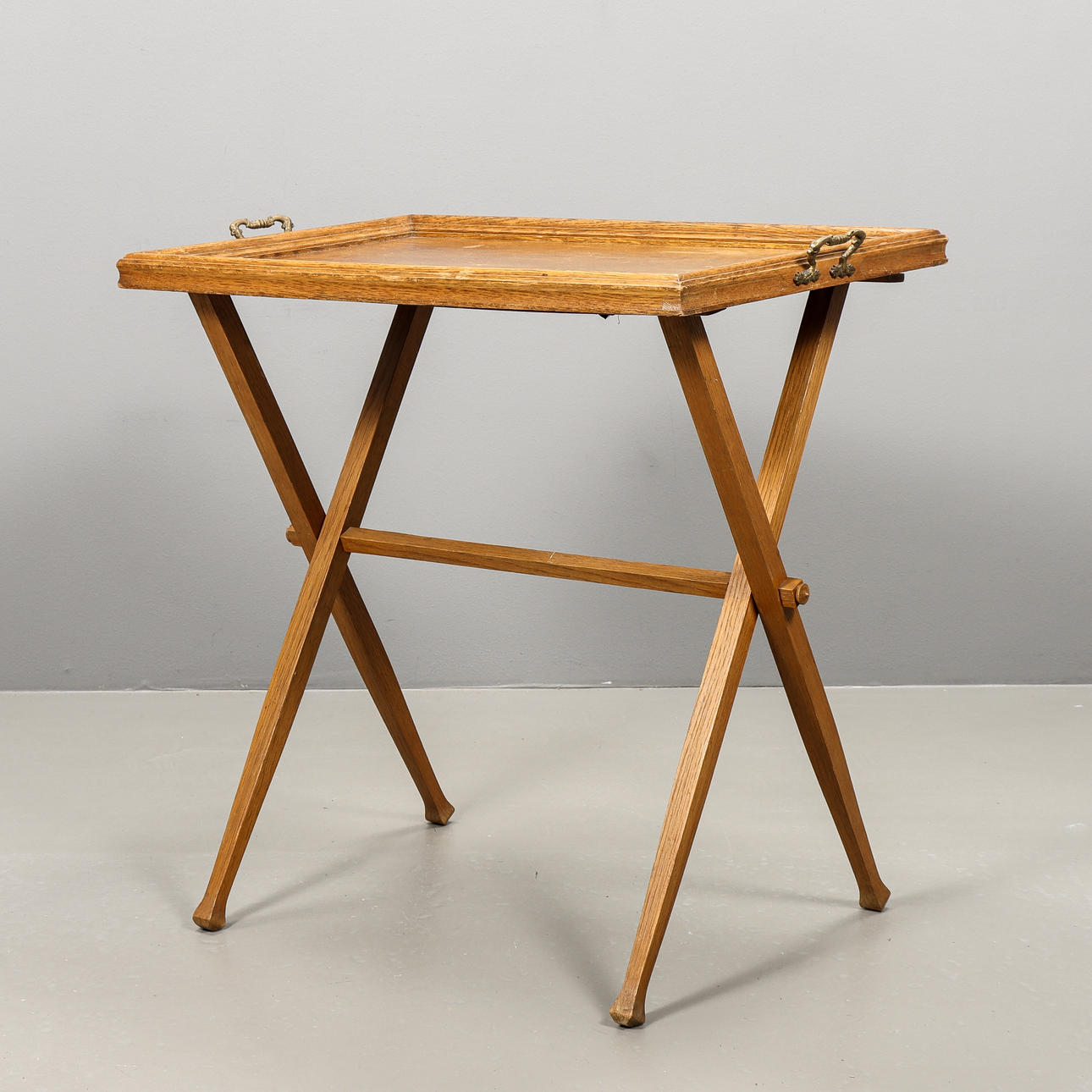 TABLETTTISCH Frühes 20. Jahrhundert.