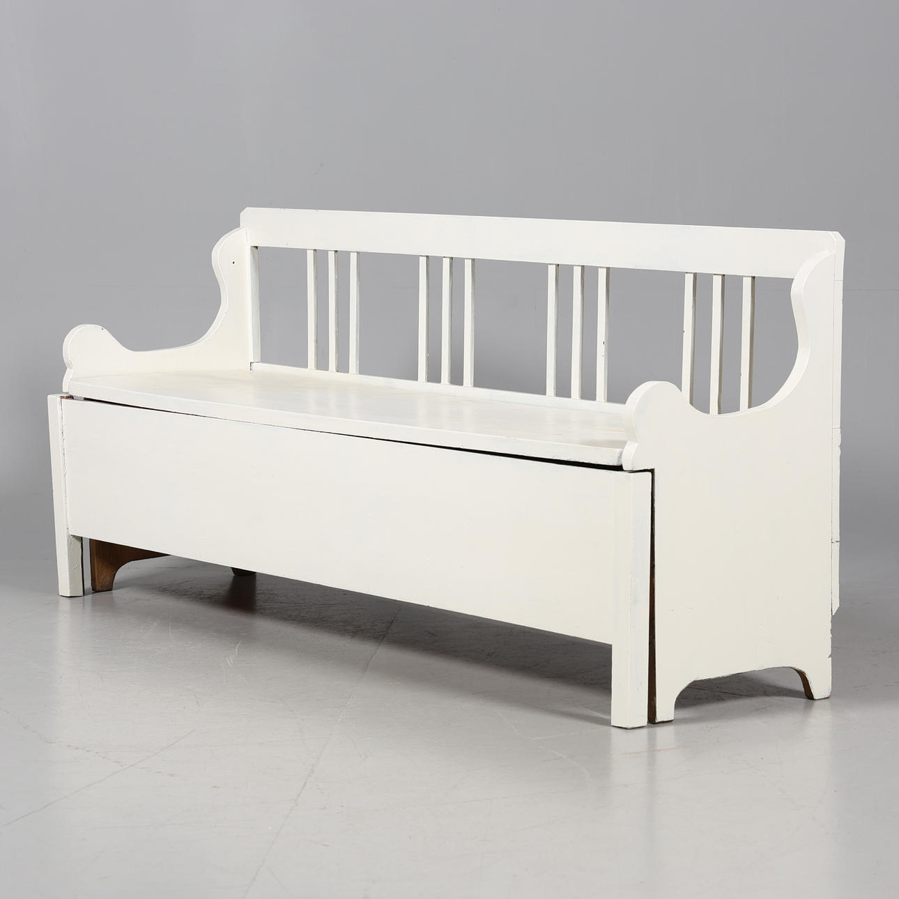 KÜCHENSOFA, sogenanntes „Ballebosoffa“, bemaltes Holz.