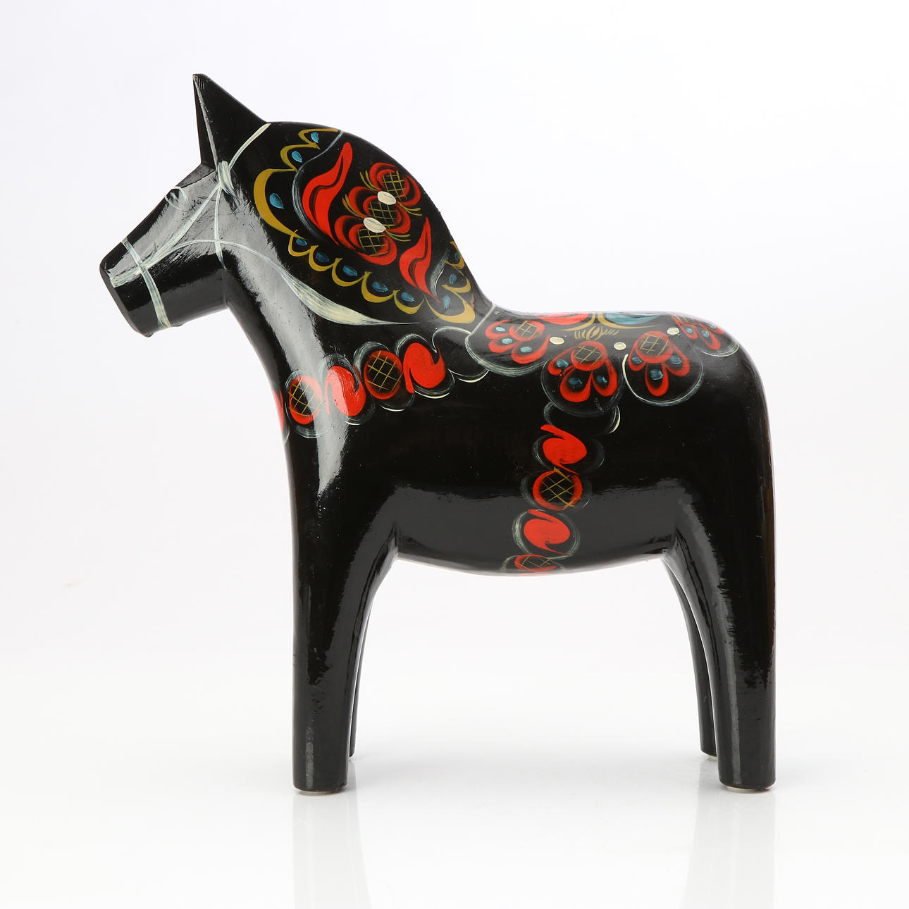 DALAHÄST. Bemålat trä. "Rättvik". 1900-talets andra hälft.