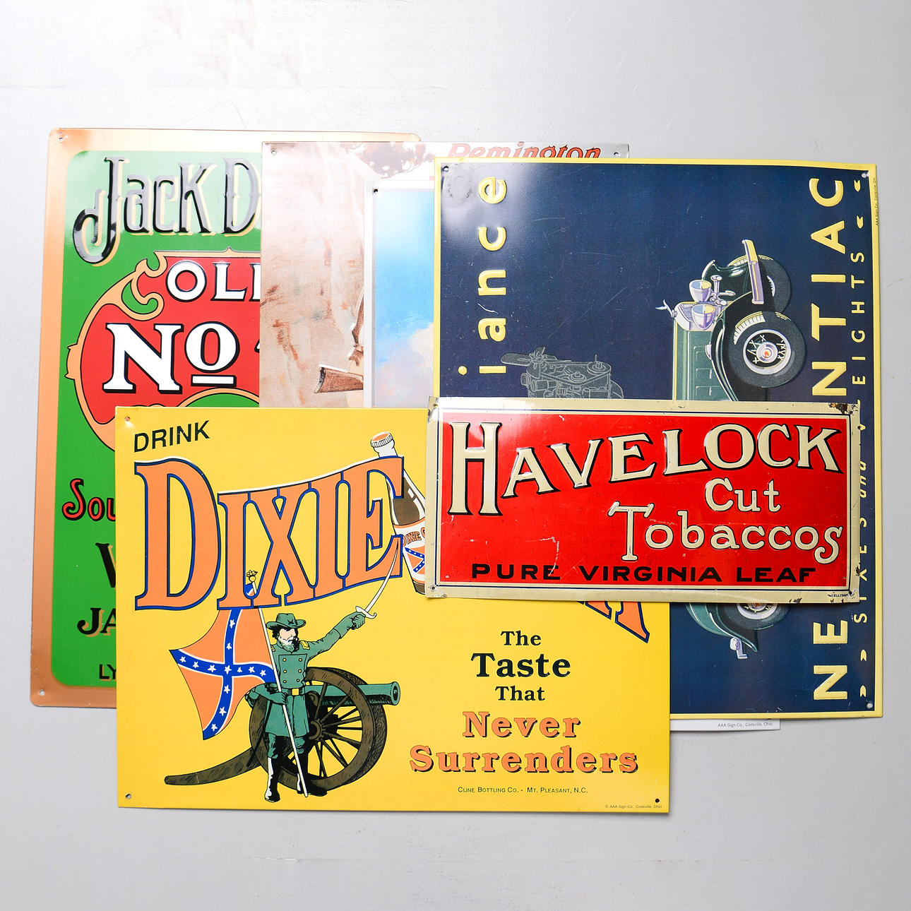 SCHILDER, 6 Stück, nach älteren Modellen.