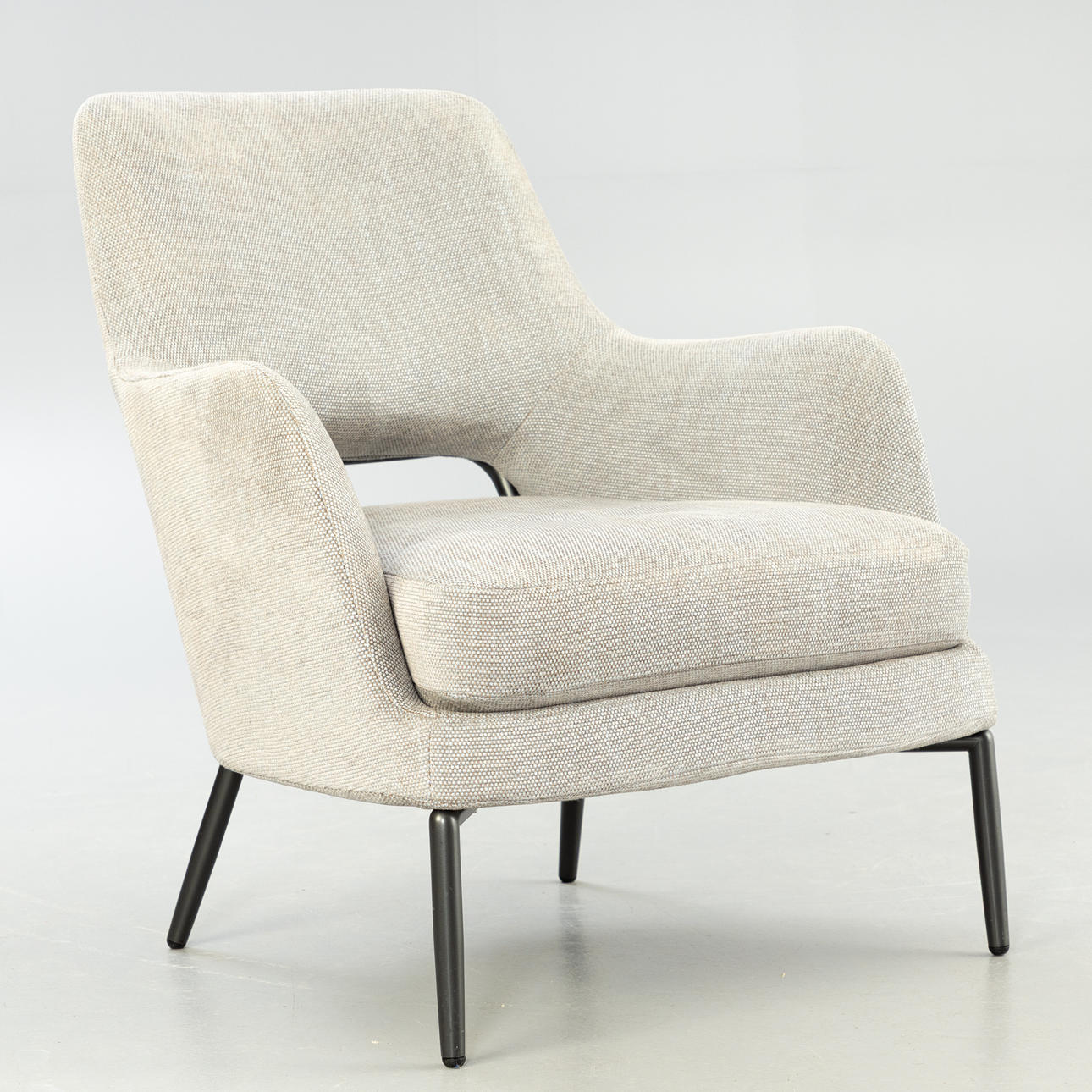 Forma flexible. Sillón «Joyce», contemporáneo.