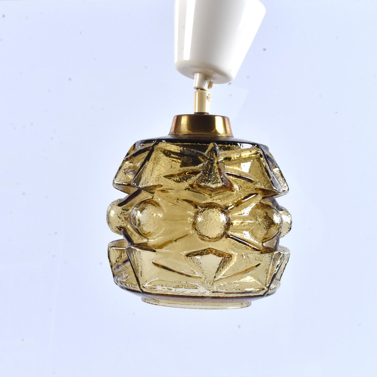 Eine Deckenlampe, grün getöntes Glas, Lorentzon, 1970er Jahre.