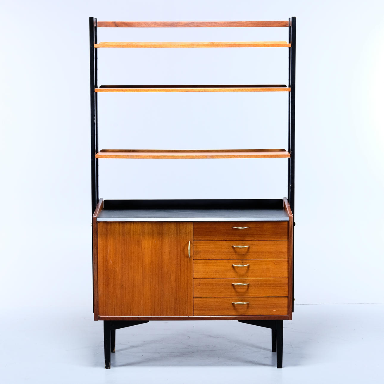A bookcase, circa 1950/60s.