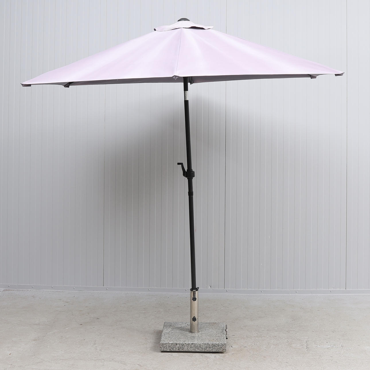 PARASOLLFOT med parasol, sten, Hillerstorp.