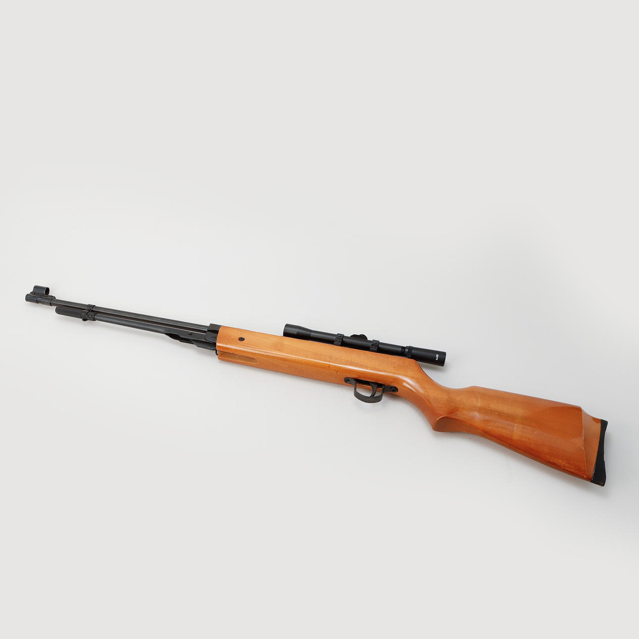 AIR RIFLE, 4.5 mm, 4x20 sight.