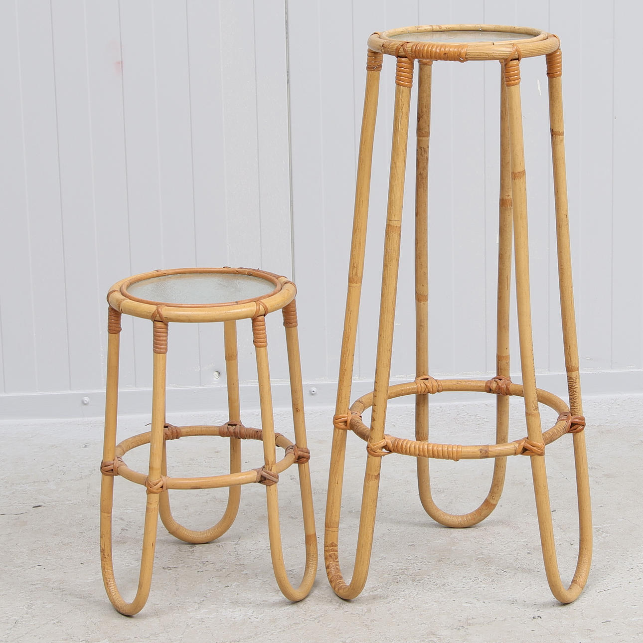 KUKKAJALUSTAT, 2 kpl, bambu ja lasi.