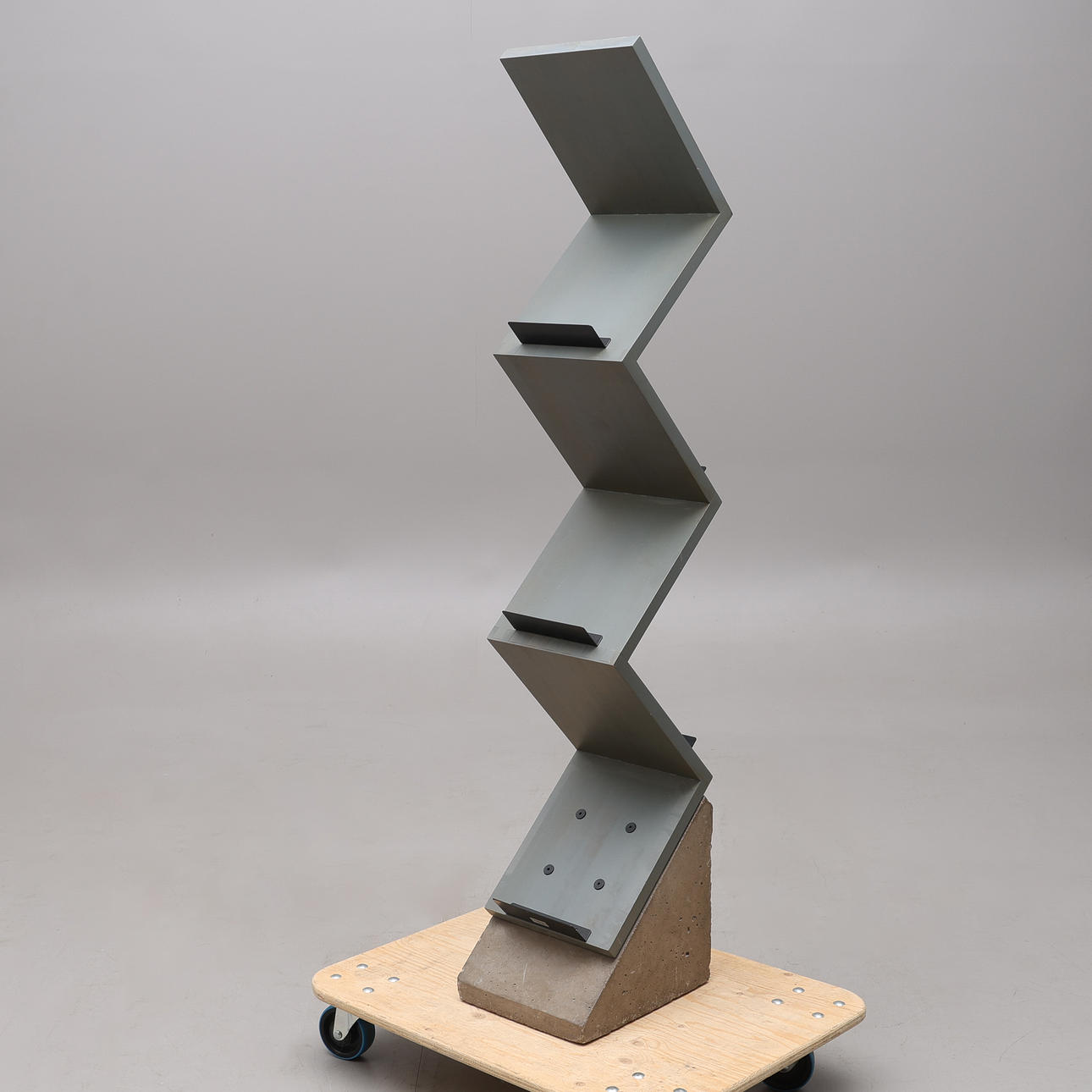 JONAS BOHLIN. MAGAZINE SHELF, “ZINC”, SOURCE.