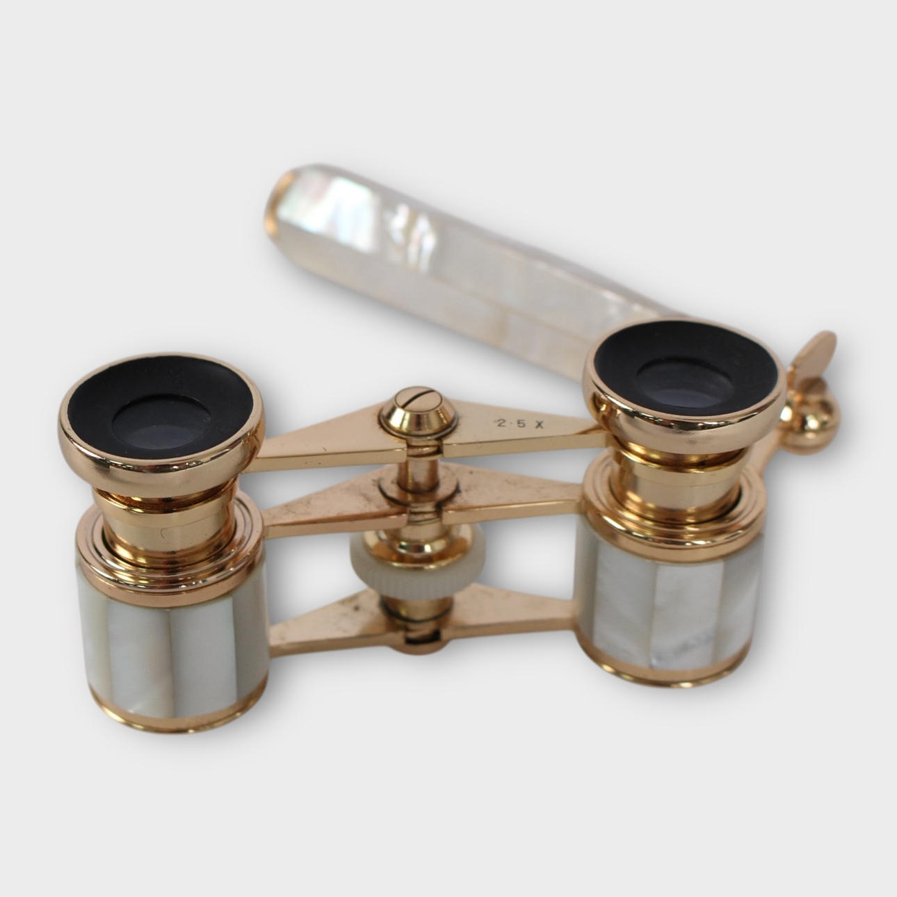 PRISMÁTICOS DE TEATRO, «Opera Glass».