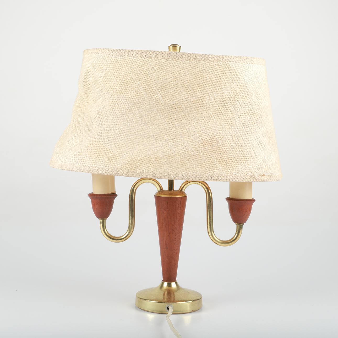 A table lamp, brass/teak, Selecto, 20th century.