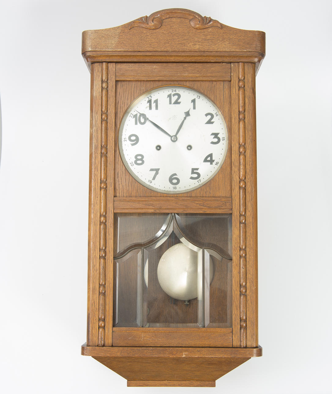 VÄGGUR, ek med fasettslipat glas, Junghans, jugend.