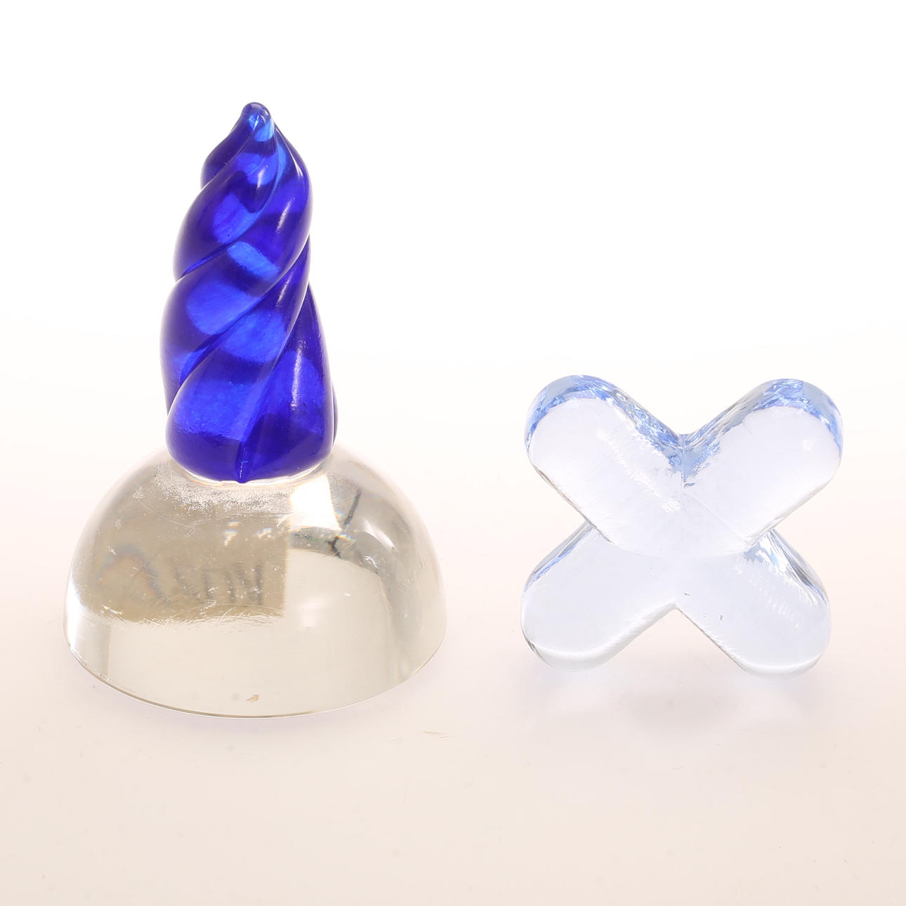 Glass objects, 2 pieces, Bertil Vallien and Ann Wåhlström.