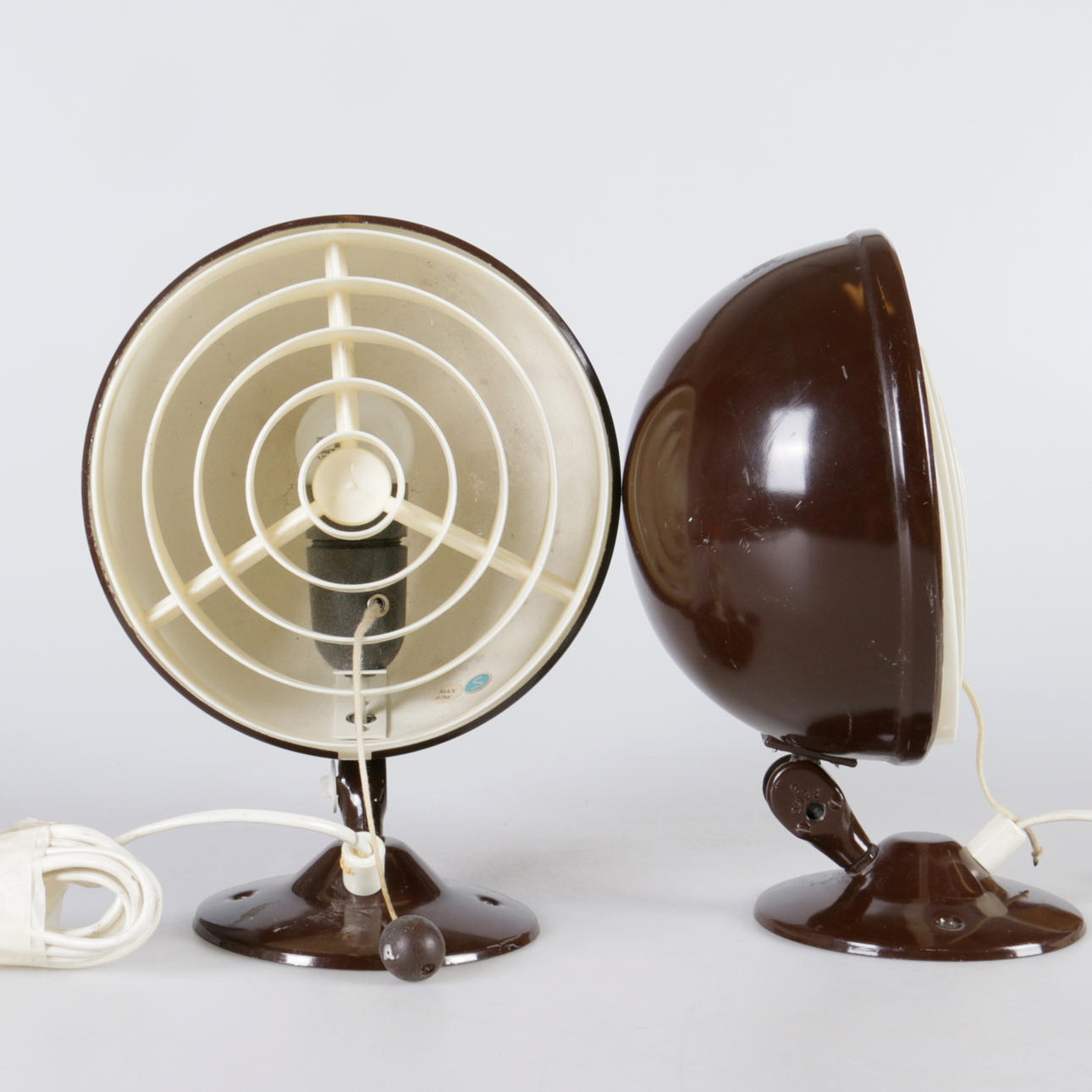 VÄGGLAMPOR, 2 st, plåt, "Elit" 703c, Knud Christensen, Danmark. 1970-tal.