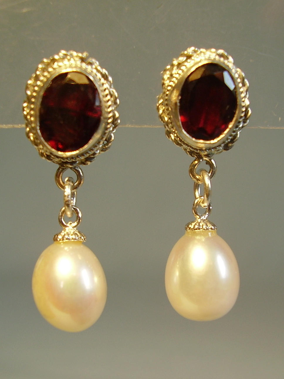 GRANAT-PÄRL-ÖRHÄNGEN silver 925 handgjorda.