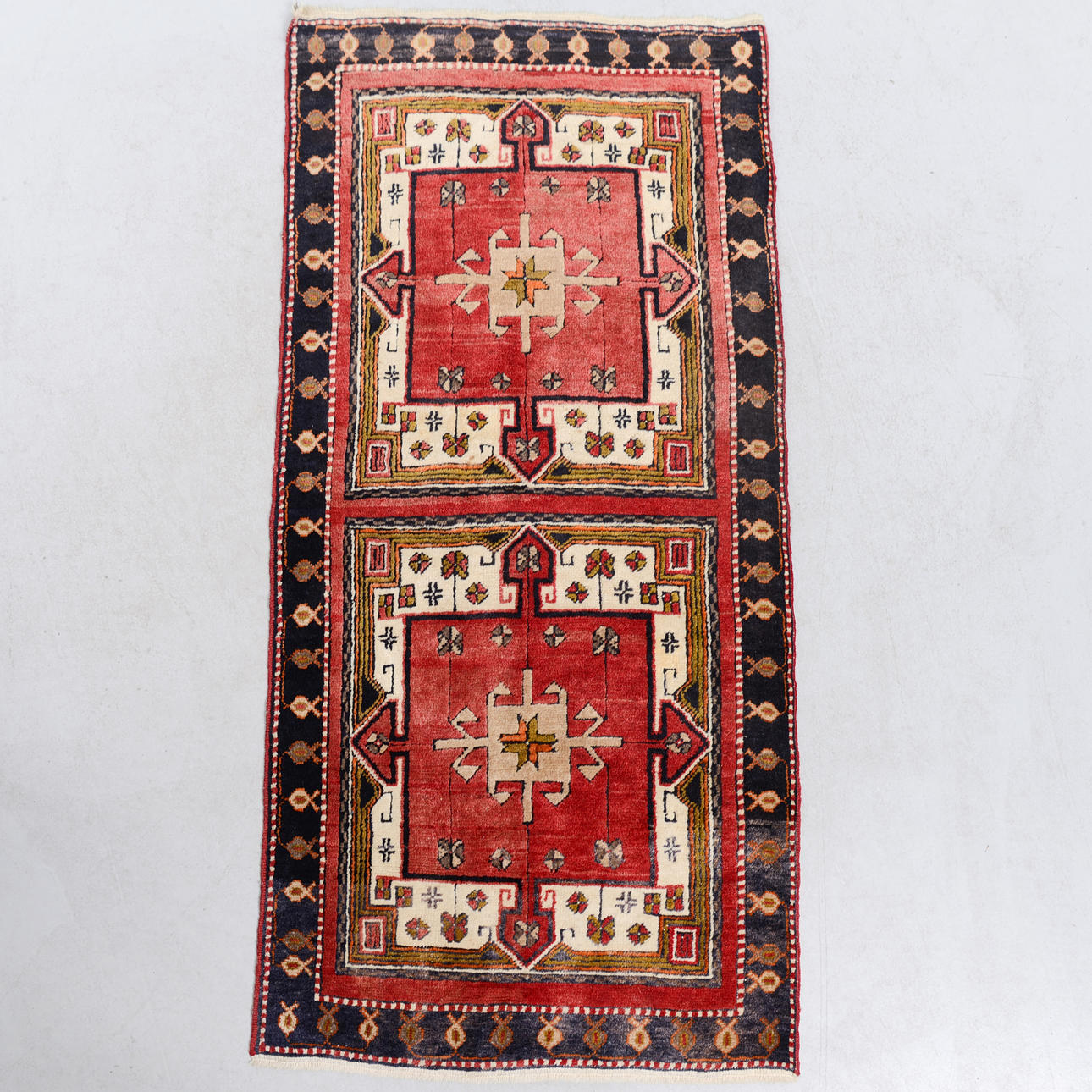 CARPET, Malatya, Turkey, 166 x 80 cm.