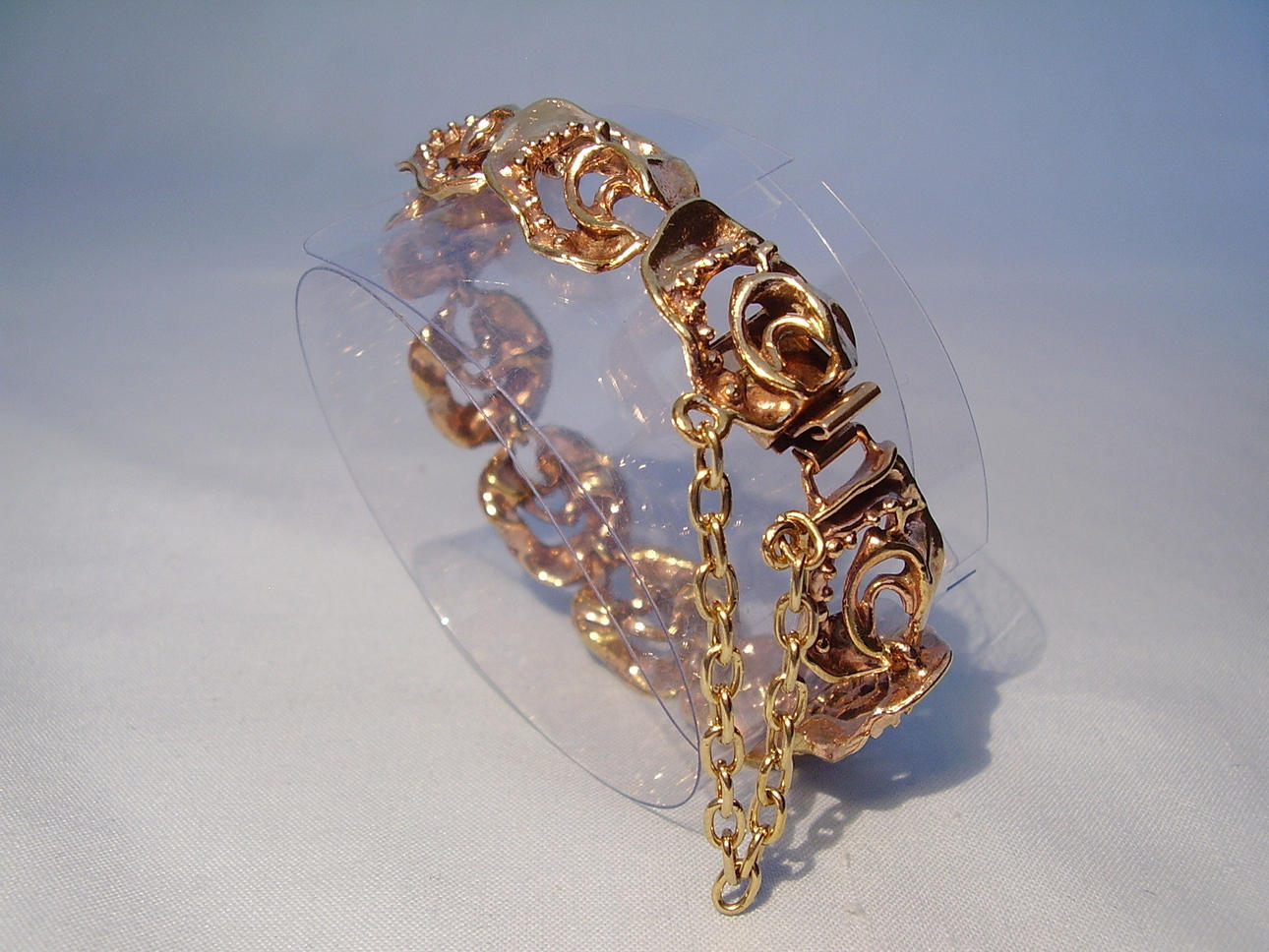 ARMBAND, brons, Finland.