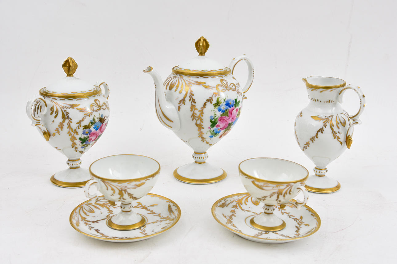 MOKKASERVIS. "Limoges - Giraud décor main".