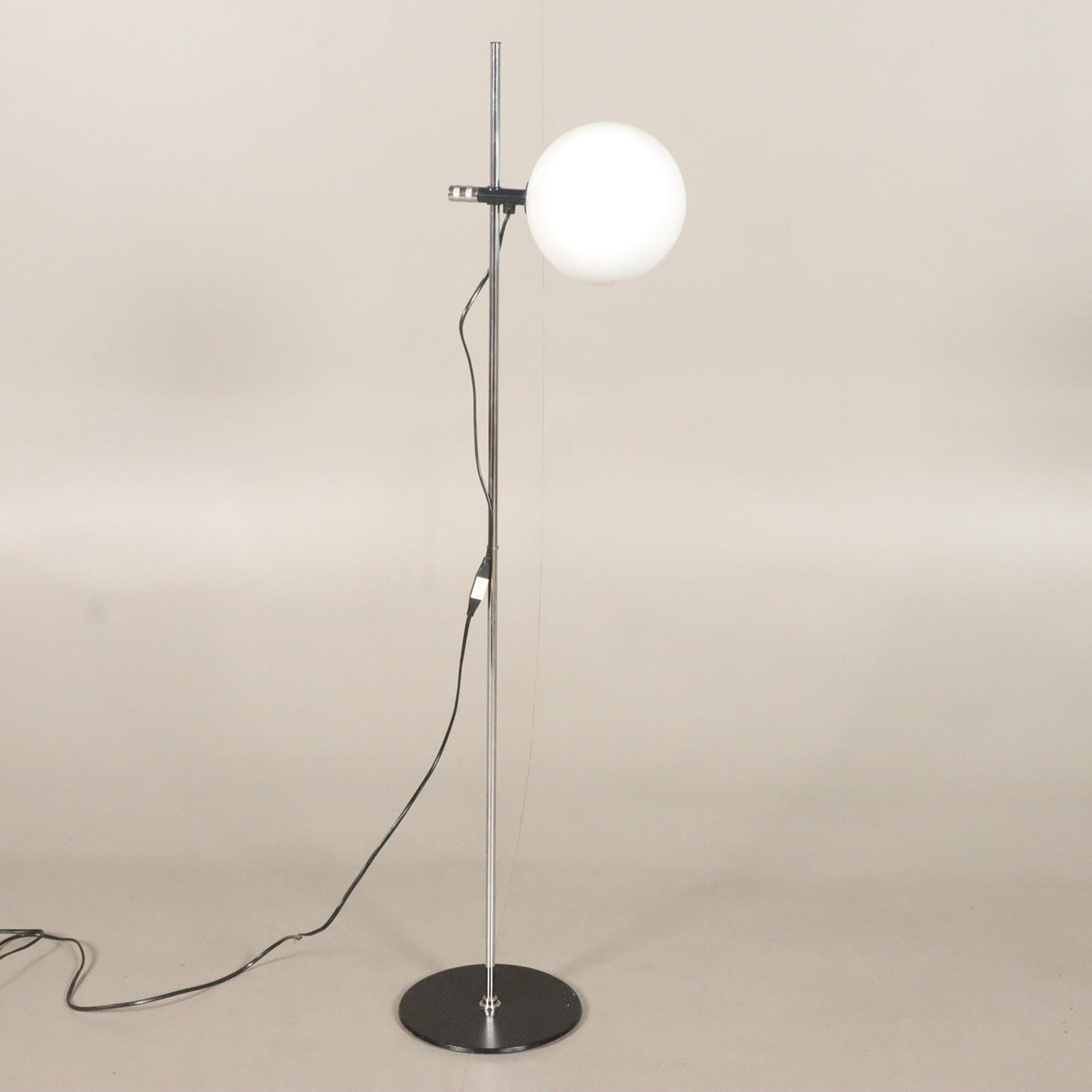 FLOOR LAMP, metal.