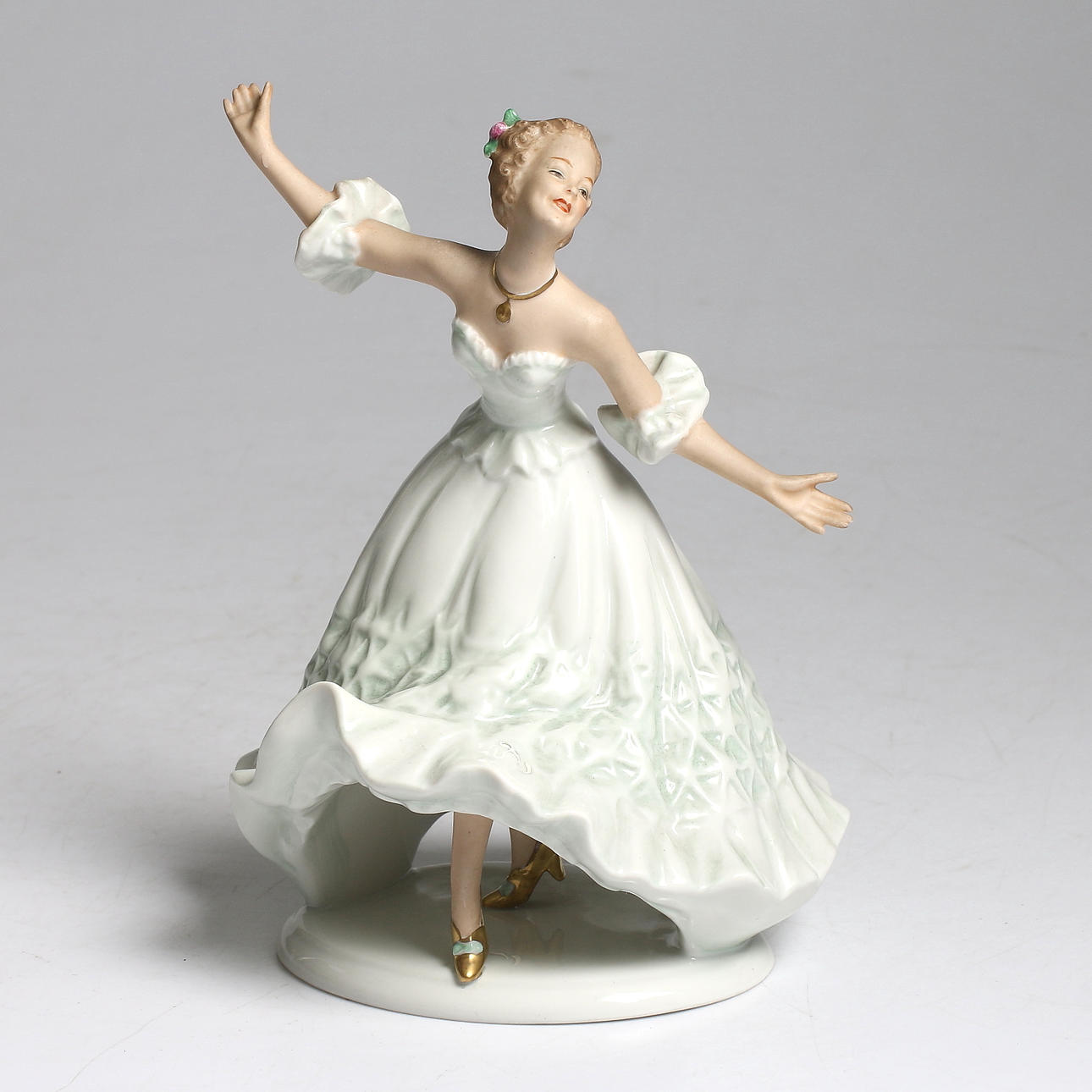 FIGURIN, porslin, dansös. Wallendorf Thuringen, Tyskland.