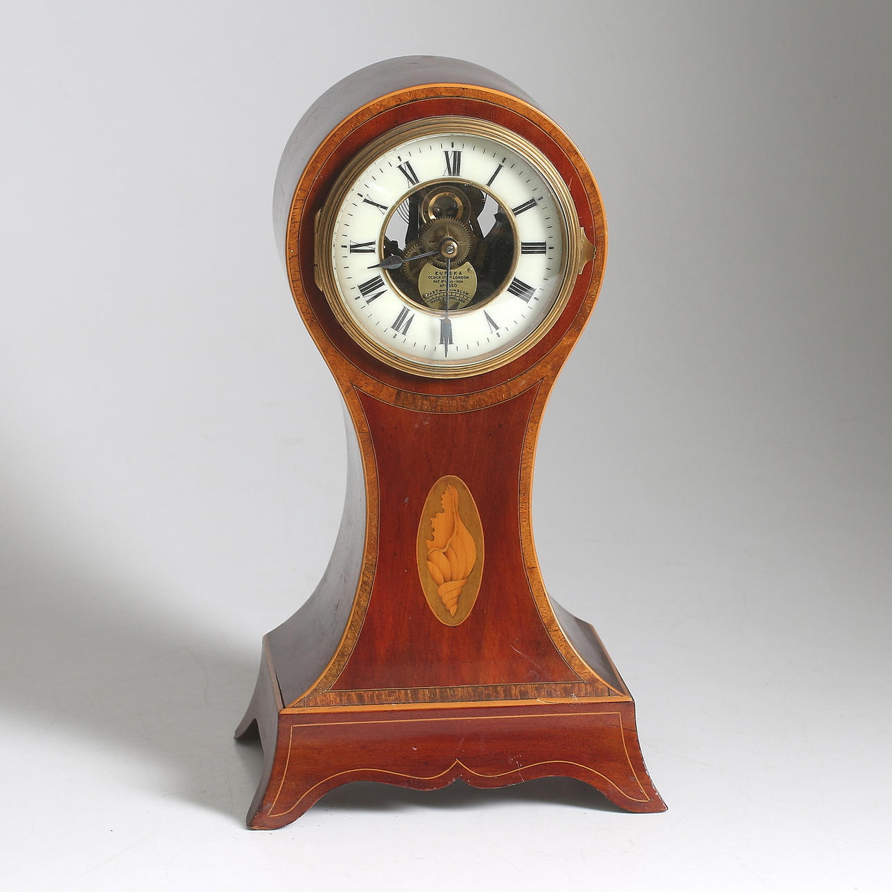 BORDSUR, mahogny, Edwardiansk, Eureka Electric Clock, England. Tidigt 1900-tal.