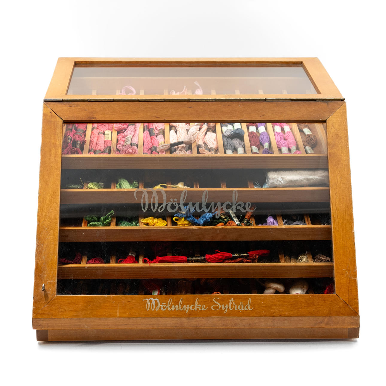 A “Mölnlycke Sewing Thread” shop drawer, 1950s.