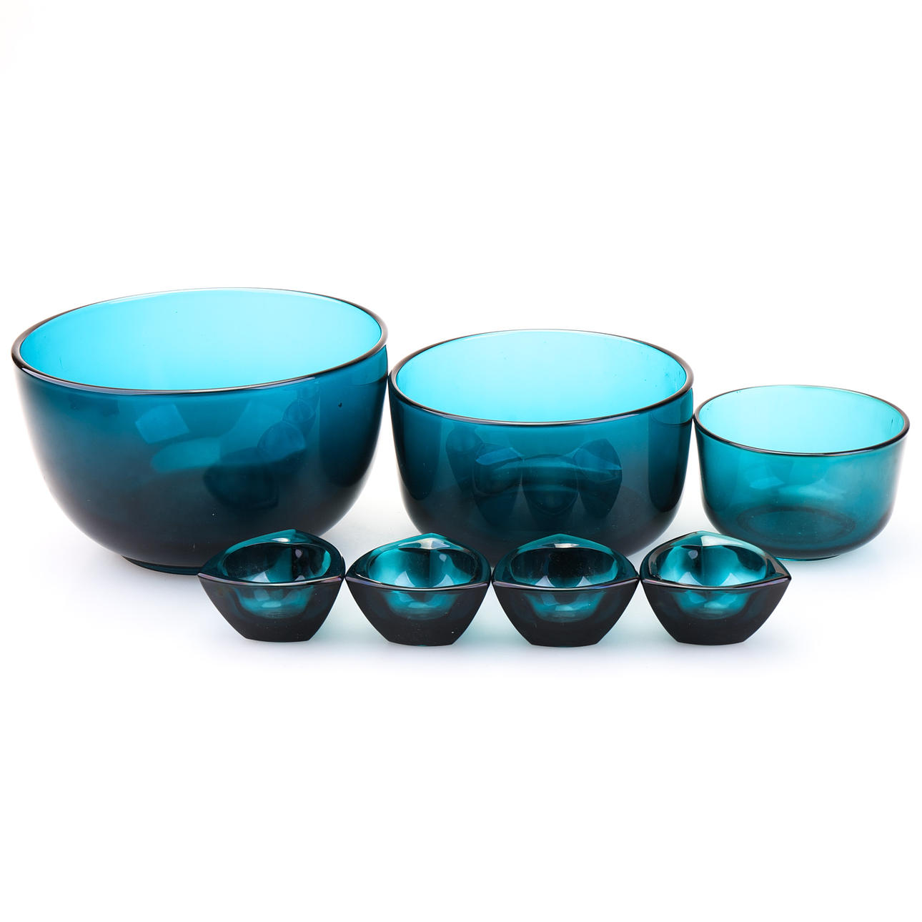 A set of 7 tableware sets, including Kaj Franck.