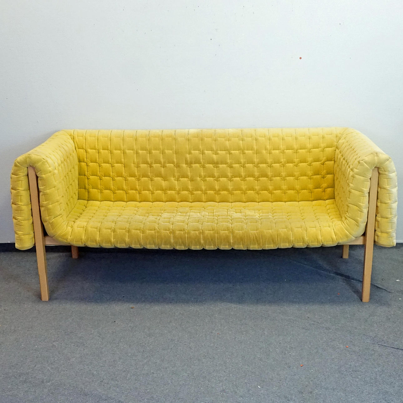 KEIN SEMPÉ. Sofa „Ruché“, Ligne Roset, Frankreich.
