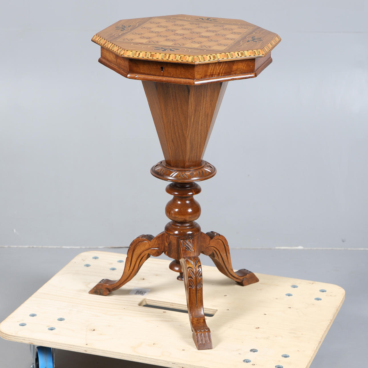 A VICTORIAN WORK TABLE.