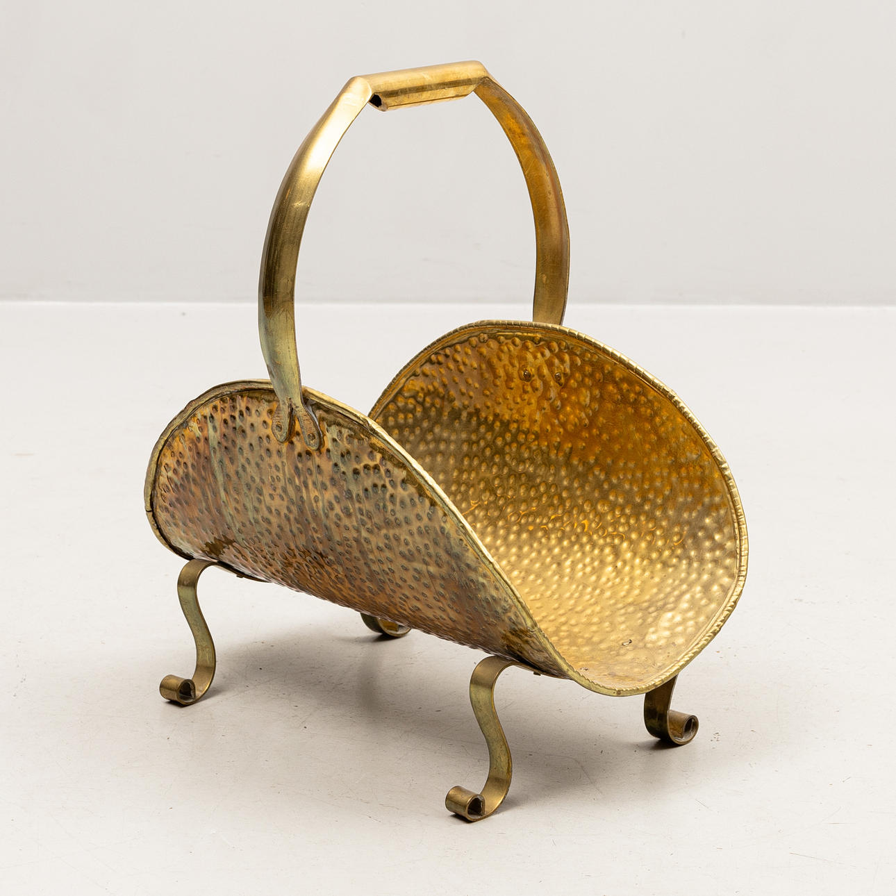 Holzkorb, Messing, 20. Jahrhundert.